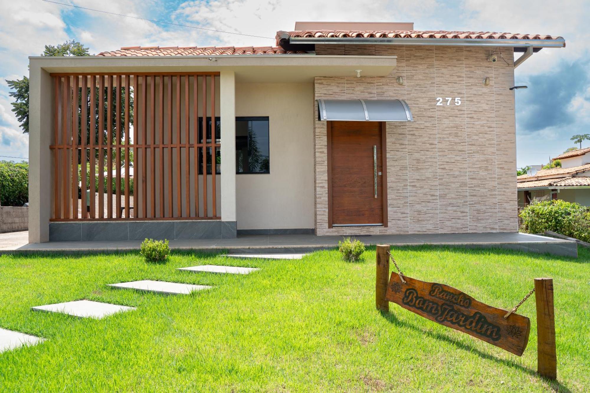 Casa Com Piscina Vista Para Lago, 03 Quartos Confortaveis Capitólio Exterior foto